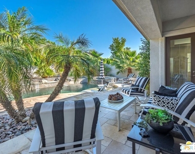 104 Azzuro Drive - Photo Thumbnail 4