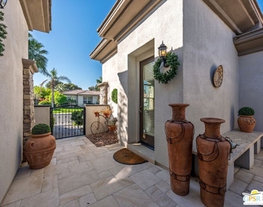 104 Azzuro Drive - Photo Thumbnail 13