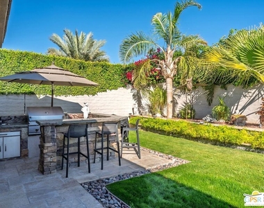 104 Azzuro Drive - Photo Thumbnail 9