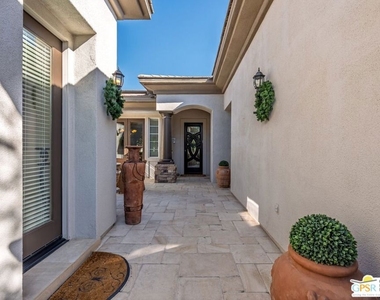 104 Azzuro Drive - Photo Thumbnail 11