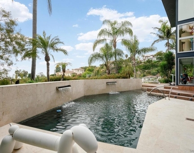 7116 Country Club Drive - Photo Thumbnail 10
