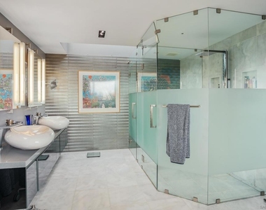7116 Country Club Drive - Photo Thumbnail 16