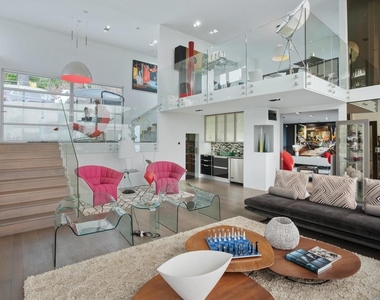 7116 Country Club Drive - Photo Thumbnail 4