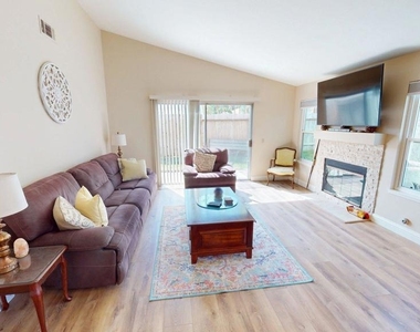 14640 Marymount Street - Photo Thumbnail 2