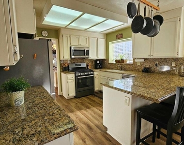14640 Marymount Street - Photo Thumbnail 14