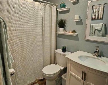 14640 Marymount Street - Photo Thumbnail 17