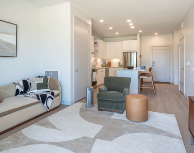 200 Quannapowitt Parkway - Photo Thumbnail 7