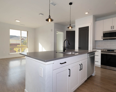 6273 W Jewell Ave - Photo Thumbnail 16