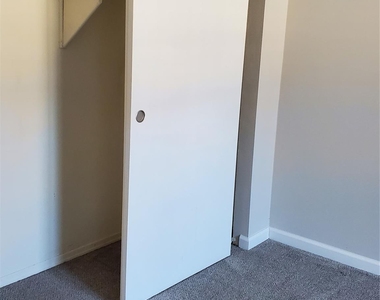 101 Sylvan Avenue - Photo Thumbnail 9