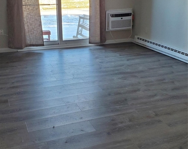 101 Sylvan Avenue - Photo Thumbnail 5