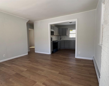 72 Judith Drive - Photo Thumbnail 2