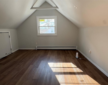 72 Judith Drive - Photo Thumbnail 10