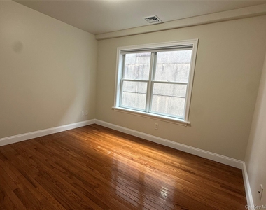 5 Brandreth Street - Photo Thumbnail 11