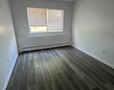 30 Tanager Road - Photo Thumbnail 2