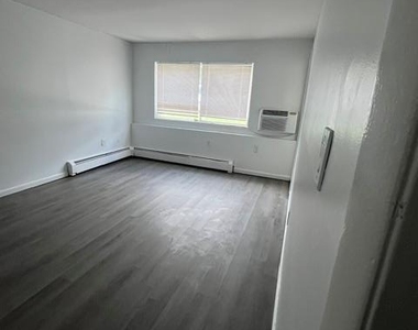 30 Tanager Road - Photo Thumbnail 7