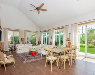 61 Huckleberry Lane - Photo Thumbnail 11