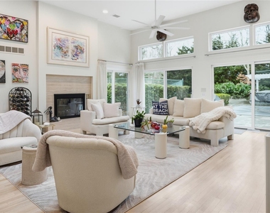 15 Blueberry Lane - Photo Thumbnail 13