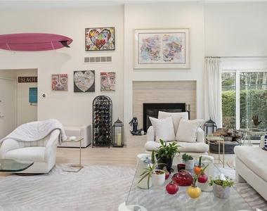 15 Blueberry Lane - Photo Thumbnail 11