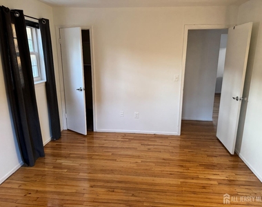 6501 Avenue C - Photo Thumbnail 8