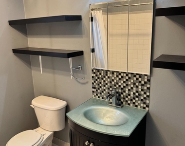 6501 Avenue C - Photo Thumbnail 11