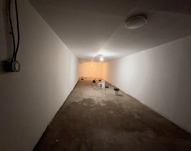 16 Spring Street - Photo Thumbnail 6