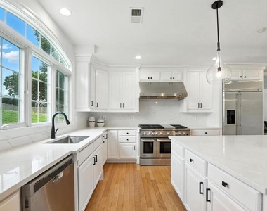 6634 Brawner Street - Photo Thumbnail 4