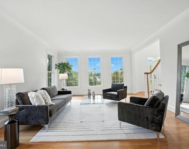 6634 Brawner Street - Photo Thumbnail 11
