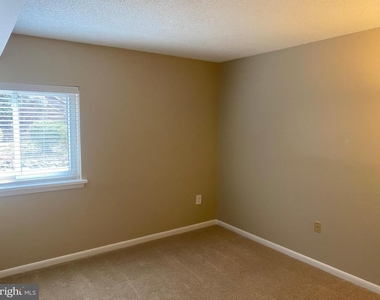 11723 Karbon Hill Court - Photo Thumbnail 22