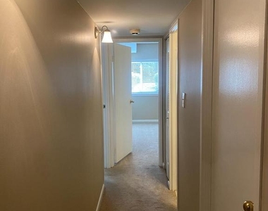 11723 Karbon Hill Court - Photo Thumbnail 14