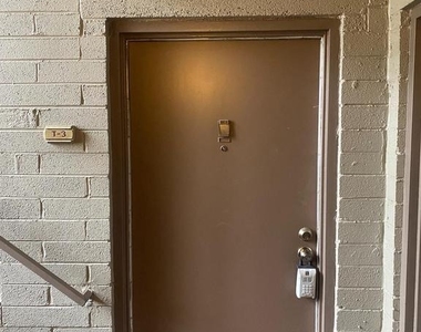 11723 Karbon Hill Court - Photo Thumbnail 4