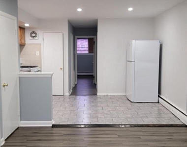 230 W Roosevelt Boulevard - Photo Thumbnail 1