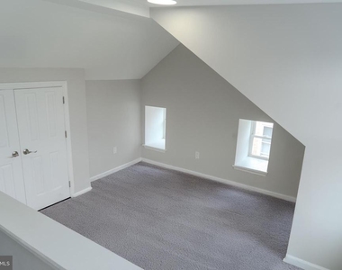 520 East Avenue - Photo Thumbnail 13