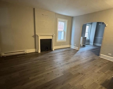 533 Buttonwood Street - Photo Thumbnail 4