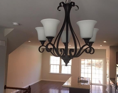 172 Mulberry Drive - Photo Thumbnail 5