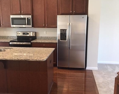 172 Mulberry Drive - Photo Thumbnail 2
