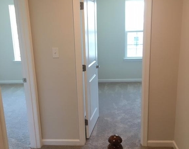 172 Mulberry Drive - Photo Thumbnail 14