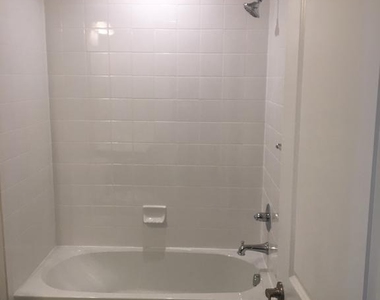 172 Mulberry Drive - Photo Thumbnail 8