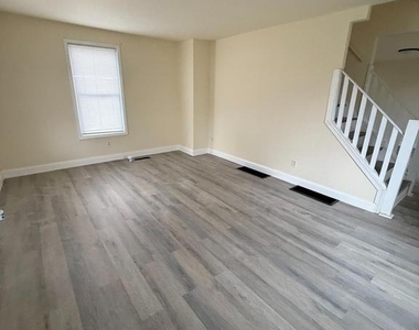 15 Williams Street - Photo Thumbnail 4