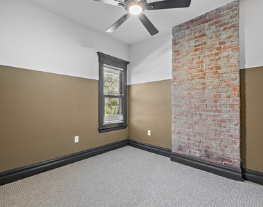 4014 Porter Street - Photo Thumbnail 6