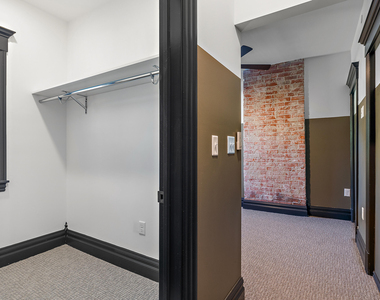 4014 Porter Street - Photo Thumbnail 7