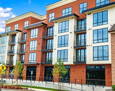 128 N Bond Street - Photo Thumbnail 26