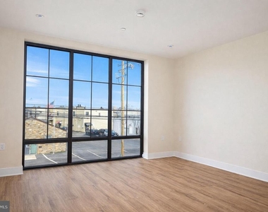 128 N Bond Street - Photo Thumbnail 13