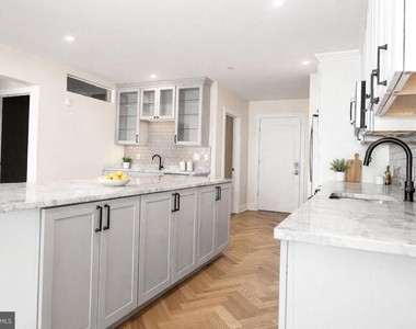 128 N Bond Street - Photo Thumbnail 10