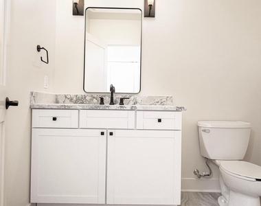 128 N Bond Street - Photo Thumbnail 16