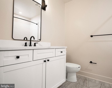 128 N Bond Street - Photo Thumbnail 11