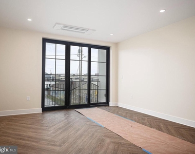 128 N Bond Street - Photo Thumbnail 13