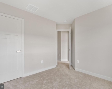 1505 Wilmer Park Lane - Photo Thumbnail 18