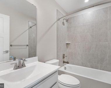 1505 Wilmer Park Lane - Photo Thumbnail 16