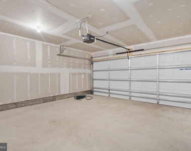 1505 Wilmer Park Lane - Photo Thumbnail 29