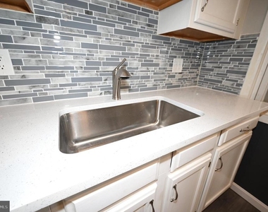 2952 Sollers Point Road - Photo Thumbnail 27